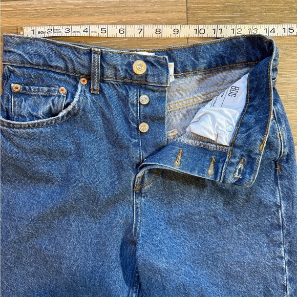 BDG straight leg cropped raw edge  jeans size 28 - Picture 3 of 10